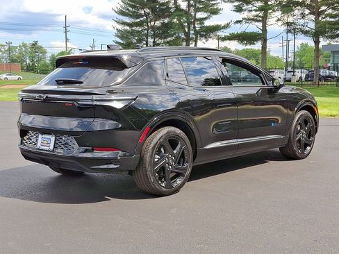 New 2025 Chevrolet Equinox EV RS w/ Convenience Package II image 12