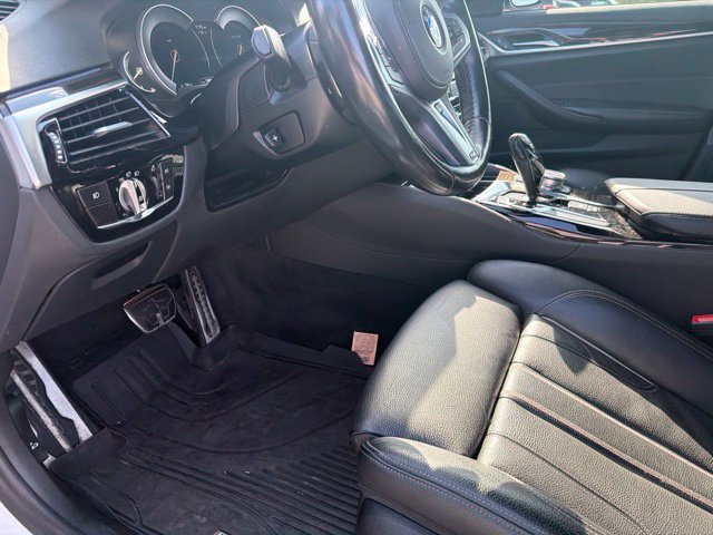 Used 2018 BMW 540i xDrive w/ M Sport Package AWD/4WD image 42