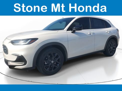 Used 2024 Honda HR-V Sport image 3