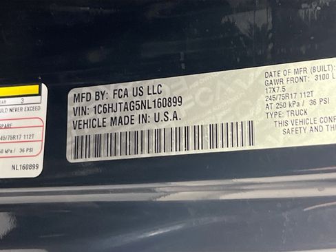 Used 2022 Jeep Gladiator Sport image 28