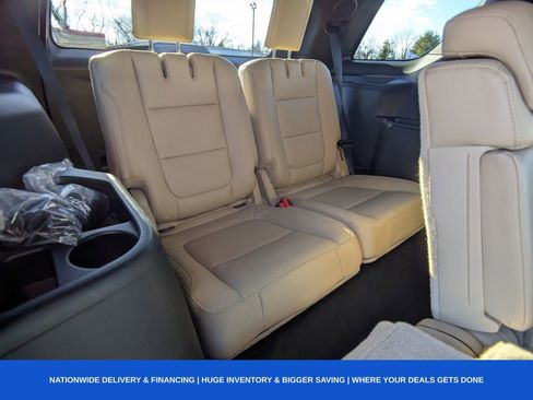 Used 2017 Ford Explorer Limited image 17