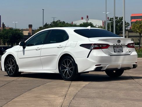 Certified 2024 Toyota Camry SE FWD image 7