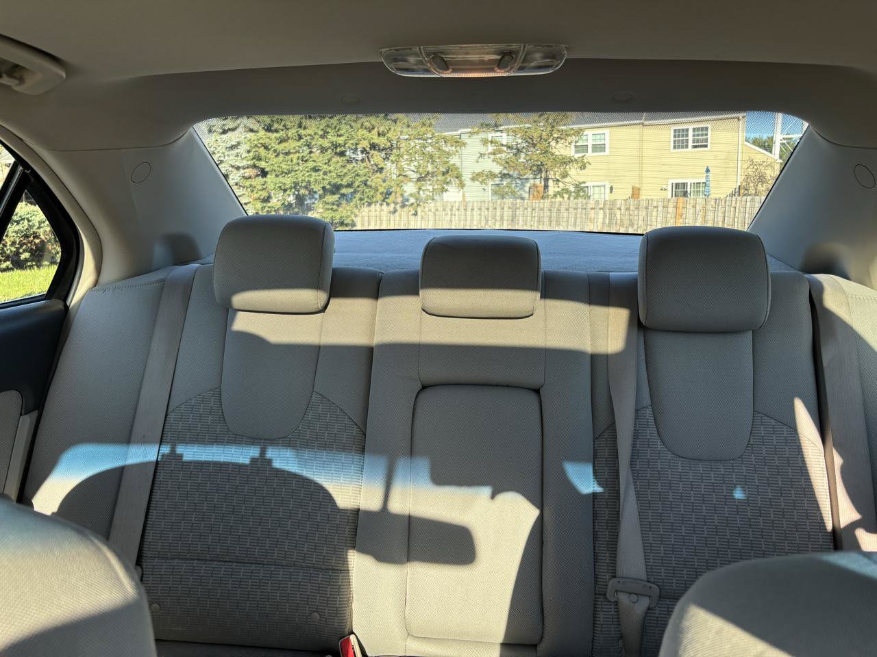 Used 2010 Ford Fusion SE FWD image 29