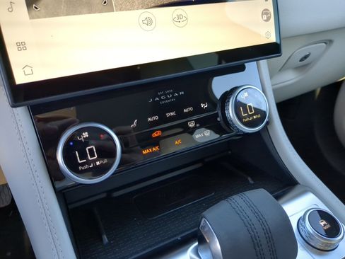 New 2026 Jaguar F-PACE R-Dynamic S image 25