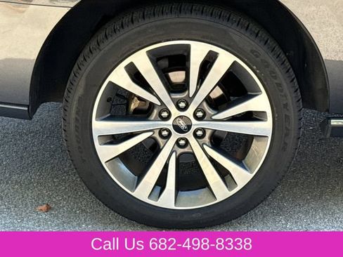 Used 2020 Ford Expedition Platinum RWD image 9