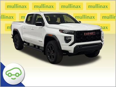 Used 2025 GMC Canyon Elevation w/ Convenience Package