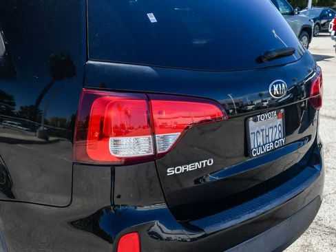 Used 2014 Kia Sorento LX w/ Premium Package FWD image 6