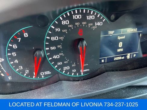 Used 2022 Chevrolet Trax LT w/ LT Convenience Package image 8