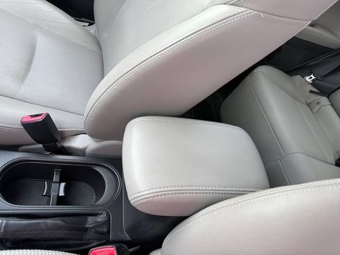 Used 2016 Subaru Forester 2.5i Limited AWD/4WD image 24