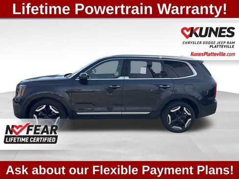 Used 2025 Kia Telluride S image 8