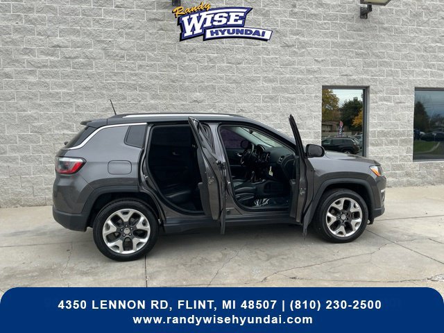 Used 2018 Jeep Compass Limited AWD/4WD image 8