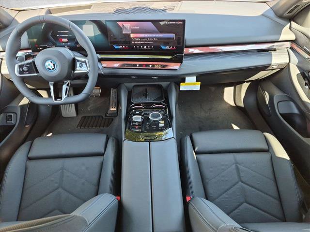 New 2027 BMW i5 M60 w/ M Sport Package AWD/4WD image 15
