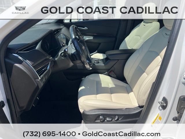 Used 2019 Cadillac XT4 Sport w/ Cold Weather Package FWD image 16