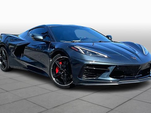 Used 2020 Chevrolet Corvette Stingray Premium Cpe w/ 3LT Preferred Equipment Group image 4