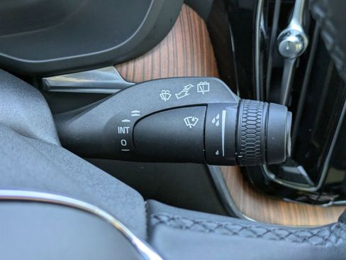 Used 2023 Volvo XC60 B5 Ultimate w/ Climate Package AWD/4WD image 39