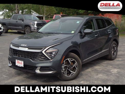 Used 2024 Kia Sportage LX AWD/4WD image 1