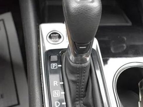 Used 2024 Nissan Altima 2.5 SV image 33