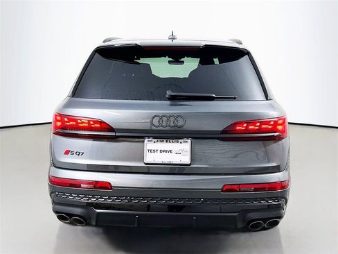 New 2026 Audi SQ7 Prestige image 6