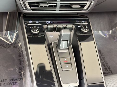 Certified 2024 Porsche 911 Targa 4S AWD/4WD image 28