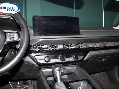 Used 2024 Honda Accord Touring image 26