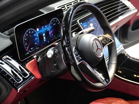Used 2023 Mercedes-Benz S 580 4MATIC Sedan w/ AMG Line image 11
