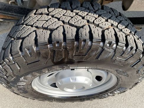 Used 2024 Ford F250 XL w/ FX4 Off-Road Package AWD/4WD image 33