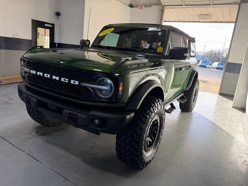 Used 2023 Ford Bronco Wildtrak image 40