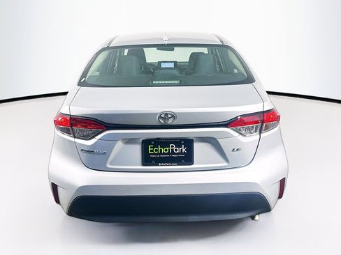 Used 2024 Toyota Corolla LE FWD image 7