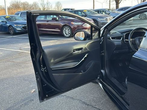 Used 2021 Toyota Corolla XSE image 11