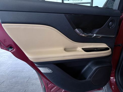 Used 2022 Lincoln Corsair Reserve w/ Equipment Group 201A image 28