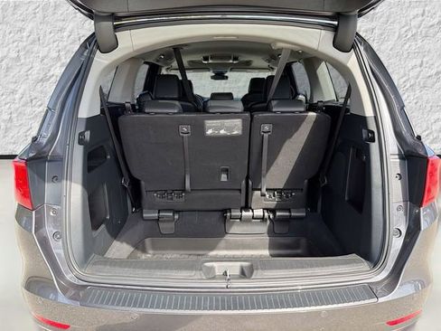 Used 2023 Honda Odyssey Touring image 12