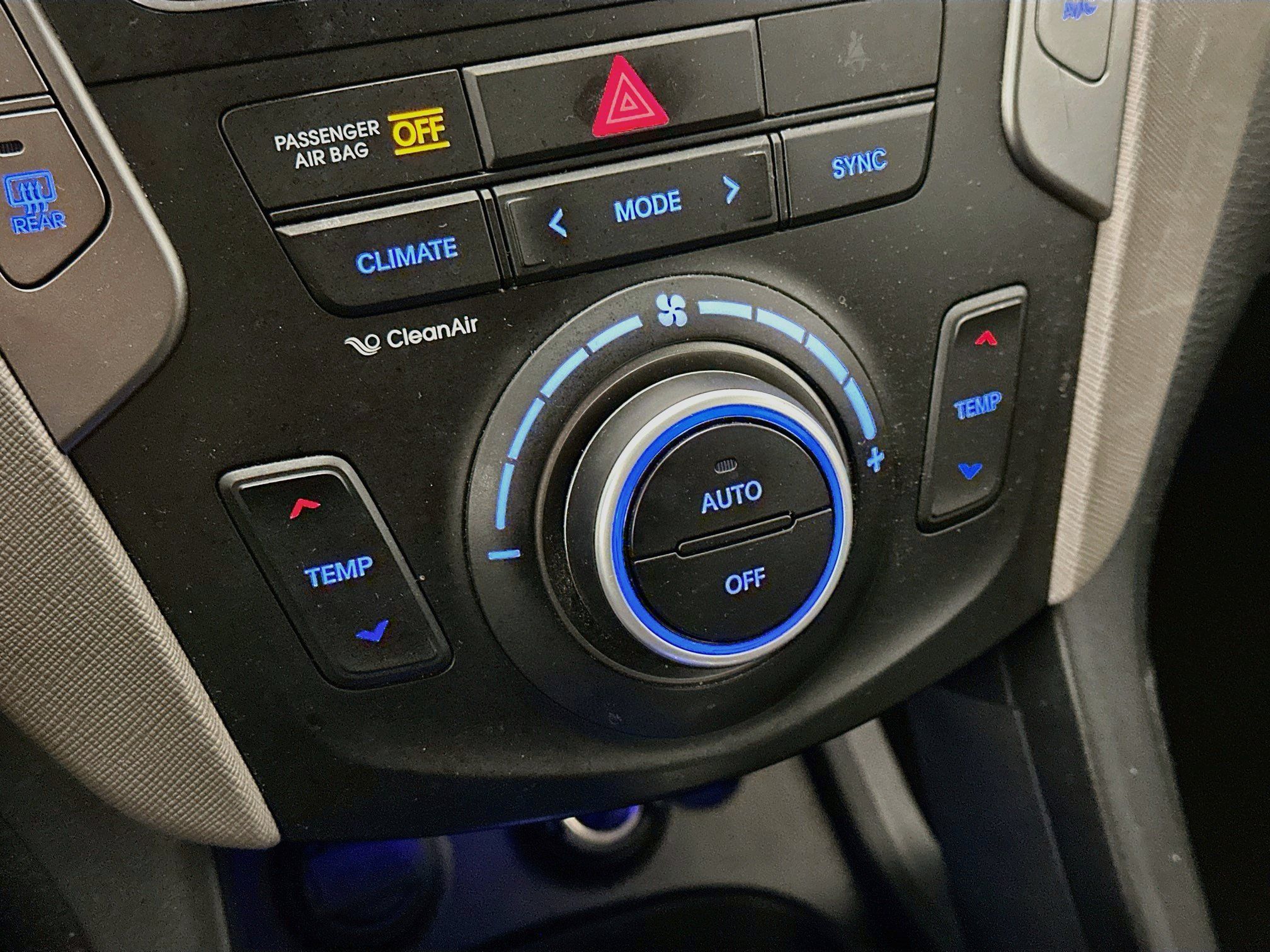 Used 2017 Hyundai Santa Fe Sport AWD/4WD image 23