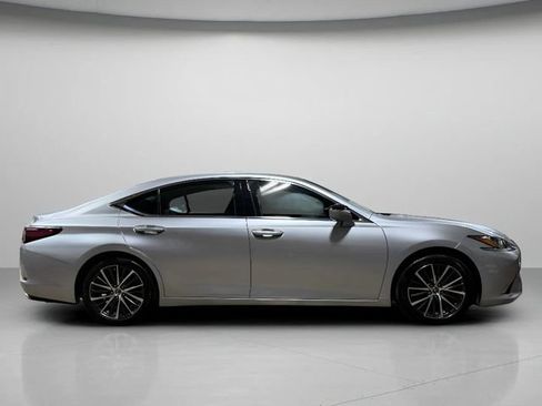 Used 2023 Lexus ES 350 w/ Premium Package FWD image 2