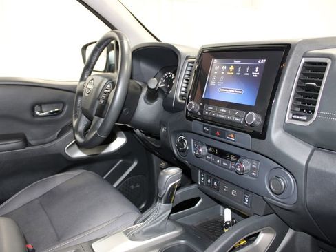 Used 2023 Nissan Frontier SV w/ SV Convenience Package AWD/4WD image 34