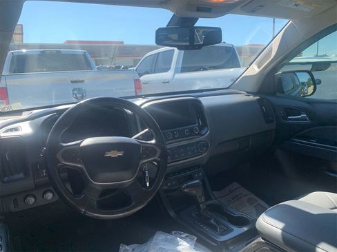 Used 2019 Chevrolet Colorado Z71 AWD/4WD image 9