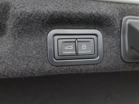 Certified 2026 Audi A6 Prestige image 32