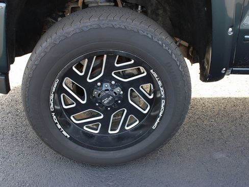 Used 2019 Chevrolet Silverado 1500 LT image 20