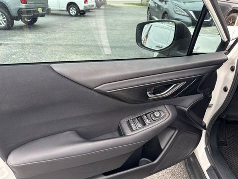 Used 2022 Subaru Outback Premium image 13