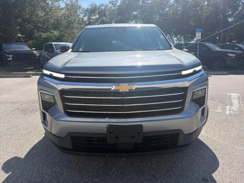 Used 2024 Chevrolet Traverse LT AWD/4WD image 4