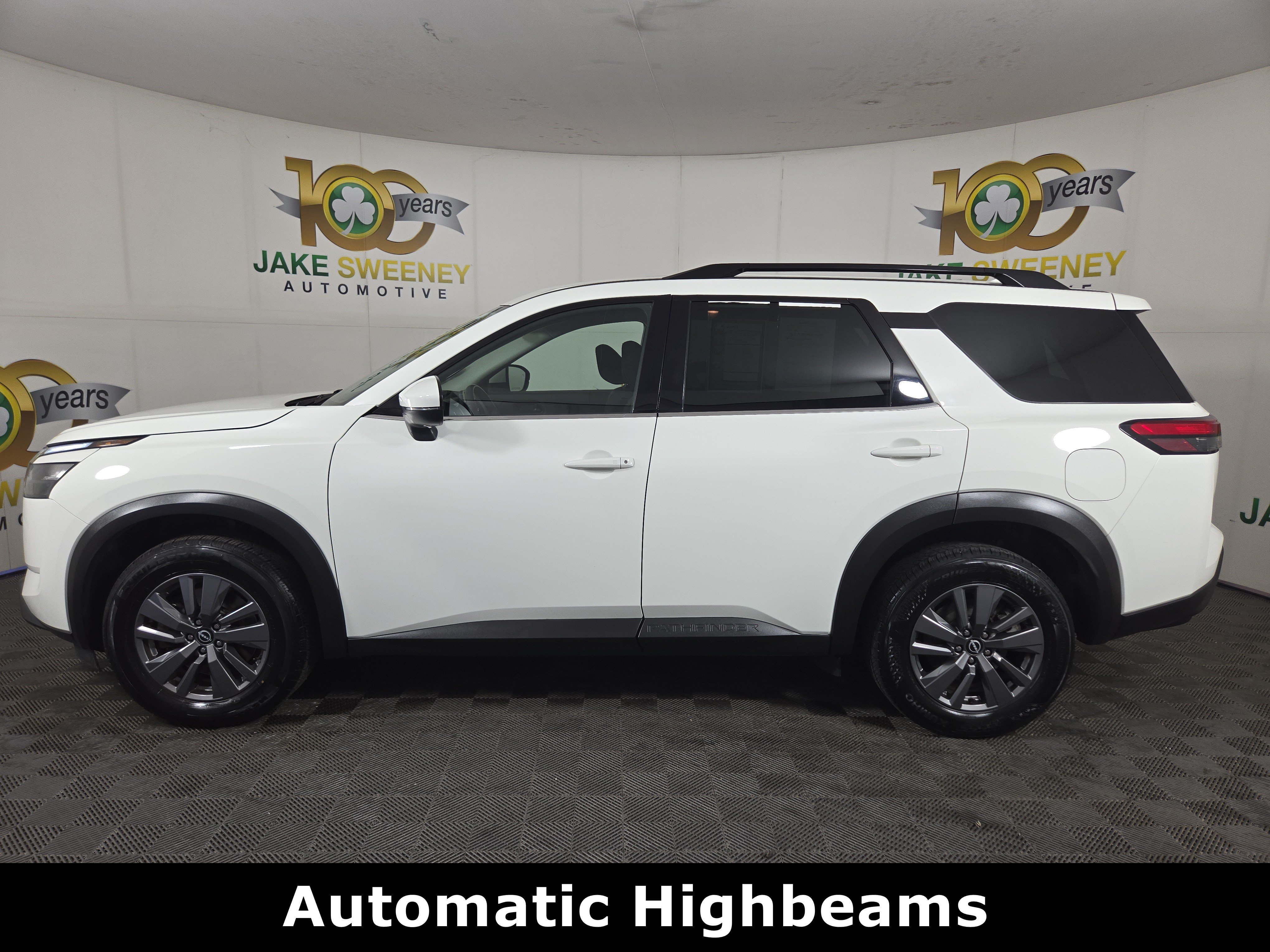 Used 2024 Nissan Pathfinder SV AWD/4WD image 4