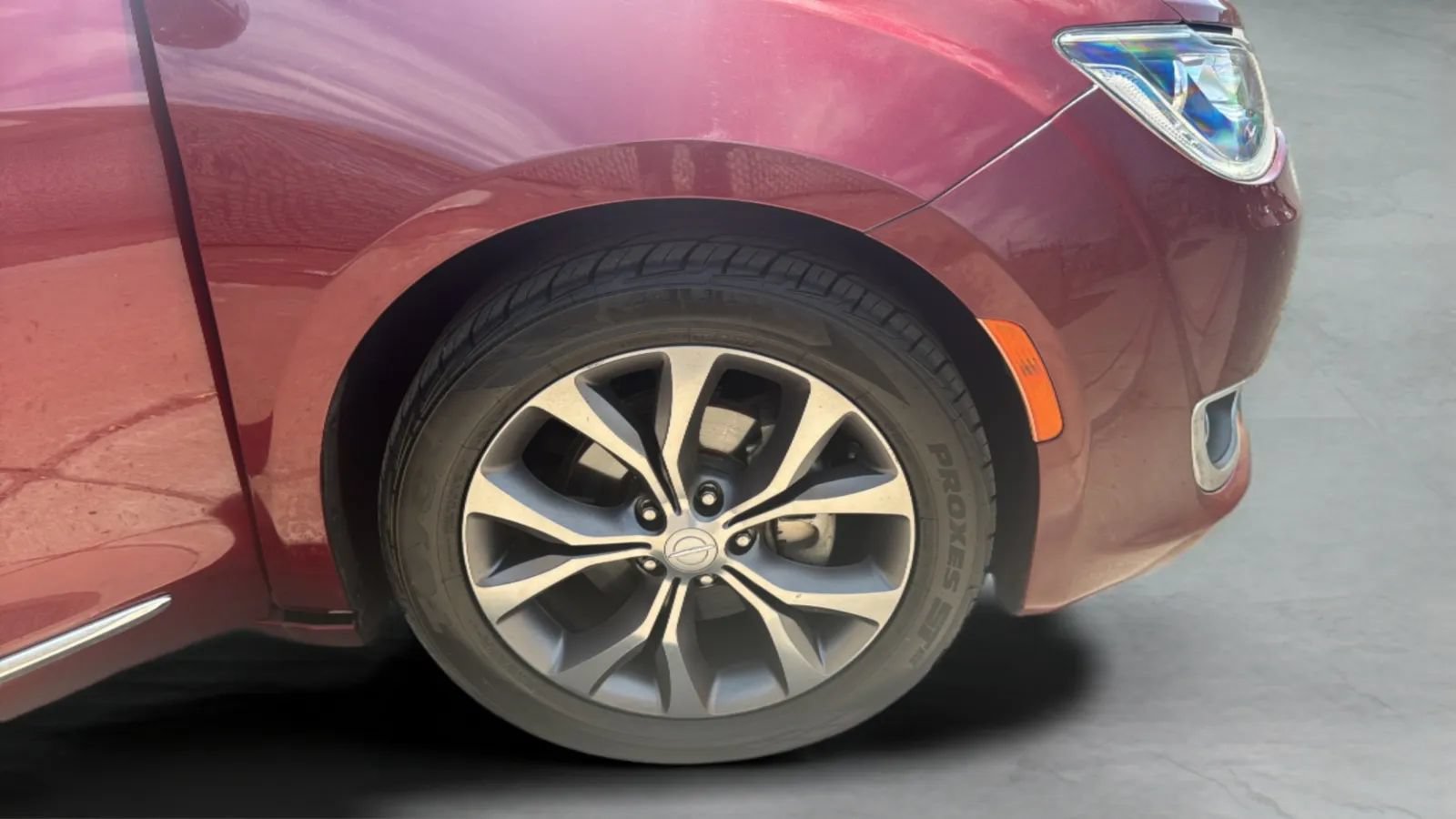 Used 2017 Chrysler Pacifica Limited FWD image 46