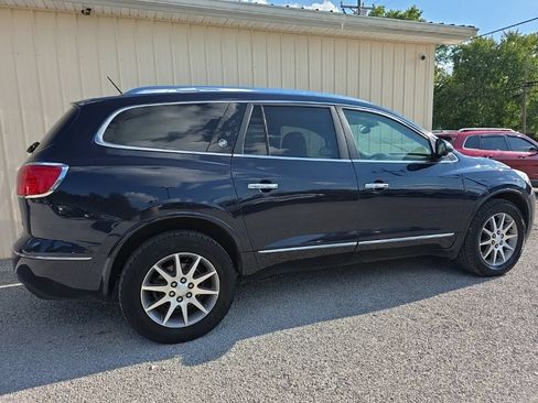 Used 2017 Buick Enclave Convenience FWD image 4