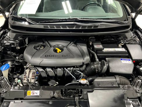 Used 2015 Hyundai Elantra Limited FWD image 26