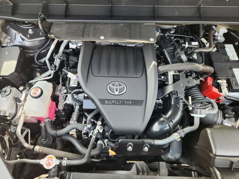 Used 2024 Toyota Highlander XSE image 31