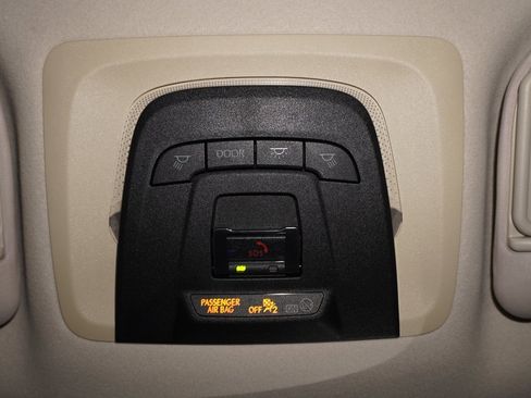 Used 2023 Toyota Corolla LE image 16