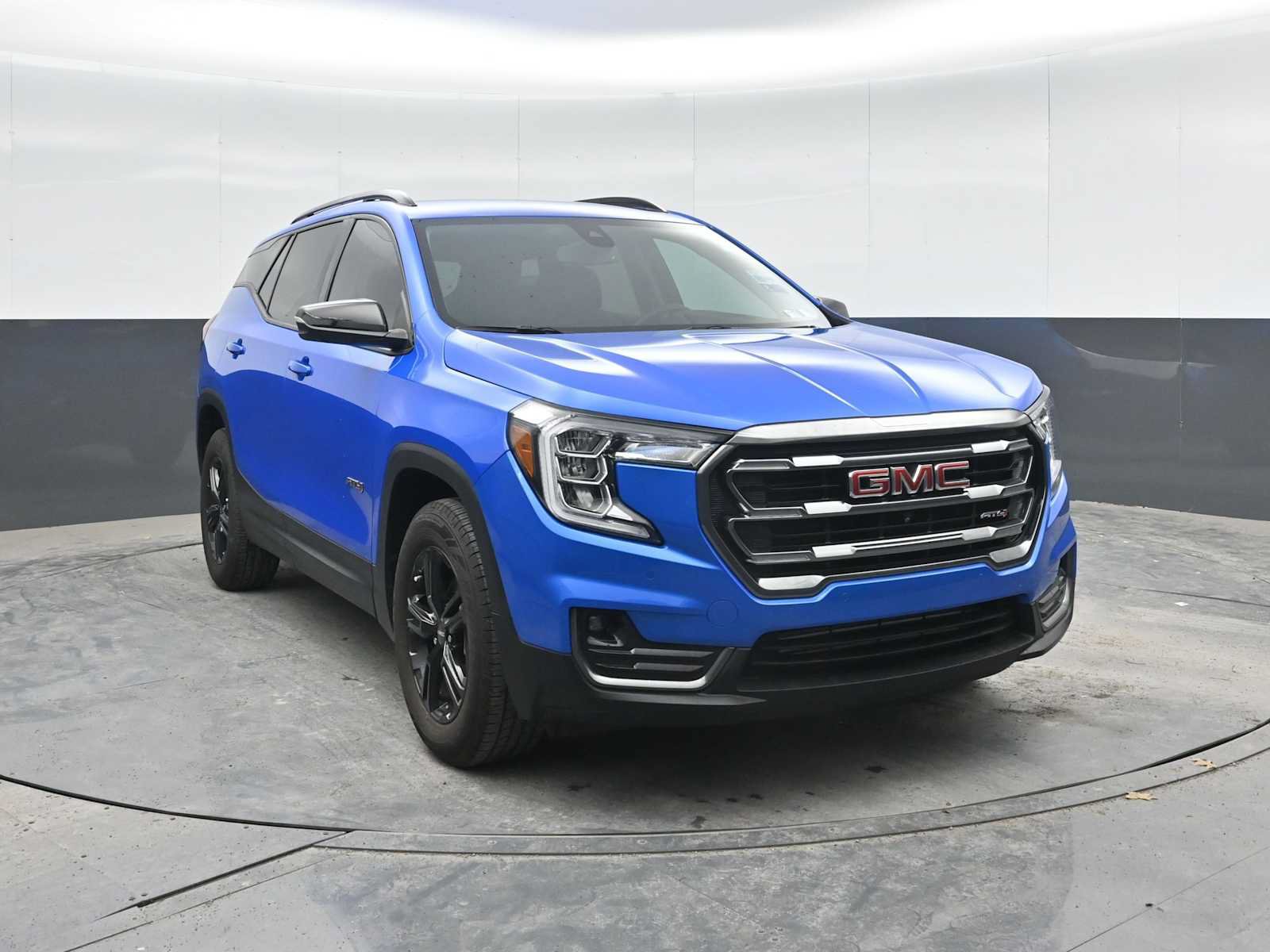 Used 2024 GMC Terrain AT4 w/ Infotainment Package II AWD/4WD image 7