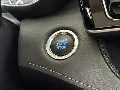 Used 2021 Toyota Highlander Limited image 36