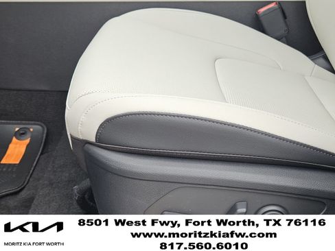 New 2026 Kia Sportage EX FWD image 17