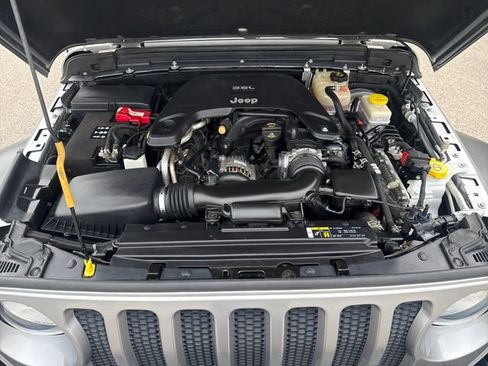 Used 2019 Jeep Wrangler Sport AWD/4WD image 22