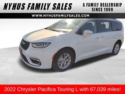 Used 2022 Chrysler Pacifica Touring-L